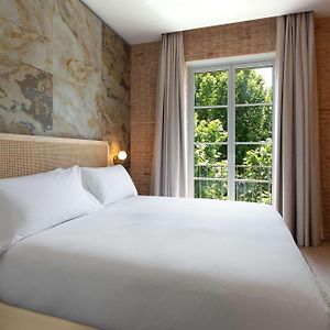 Gasten Kamer met een King Size Bed